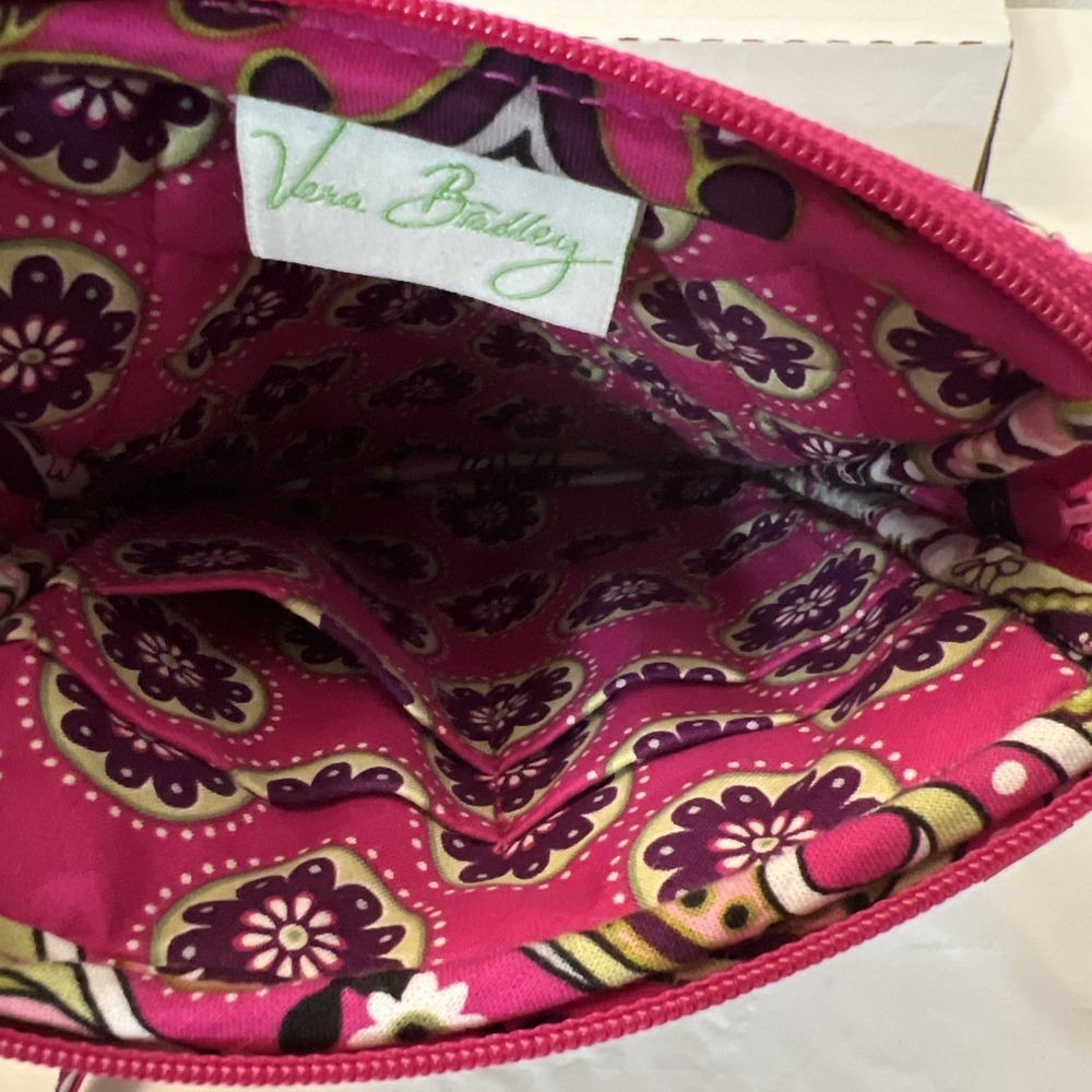 Vera Bradley Very Berry Paisley mini crossbody hipster bag 6.5 X 8.5 Floral NWOT - Picture 5 of 6